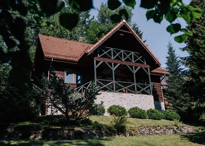 בקתה Lesnica ברנה