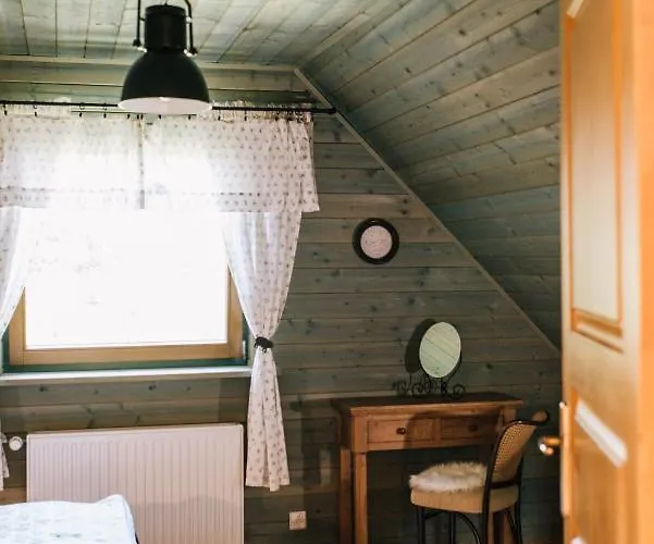 בקתה Lesnica ברנה